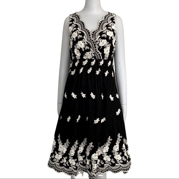 KAREN KANE Embroidered Floral Sleeveless Dress Cotton Black & Creme - Picture 4 of 16